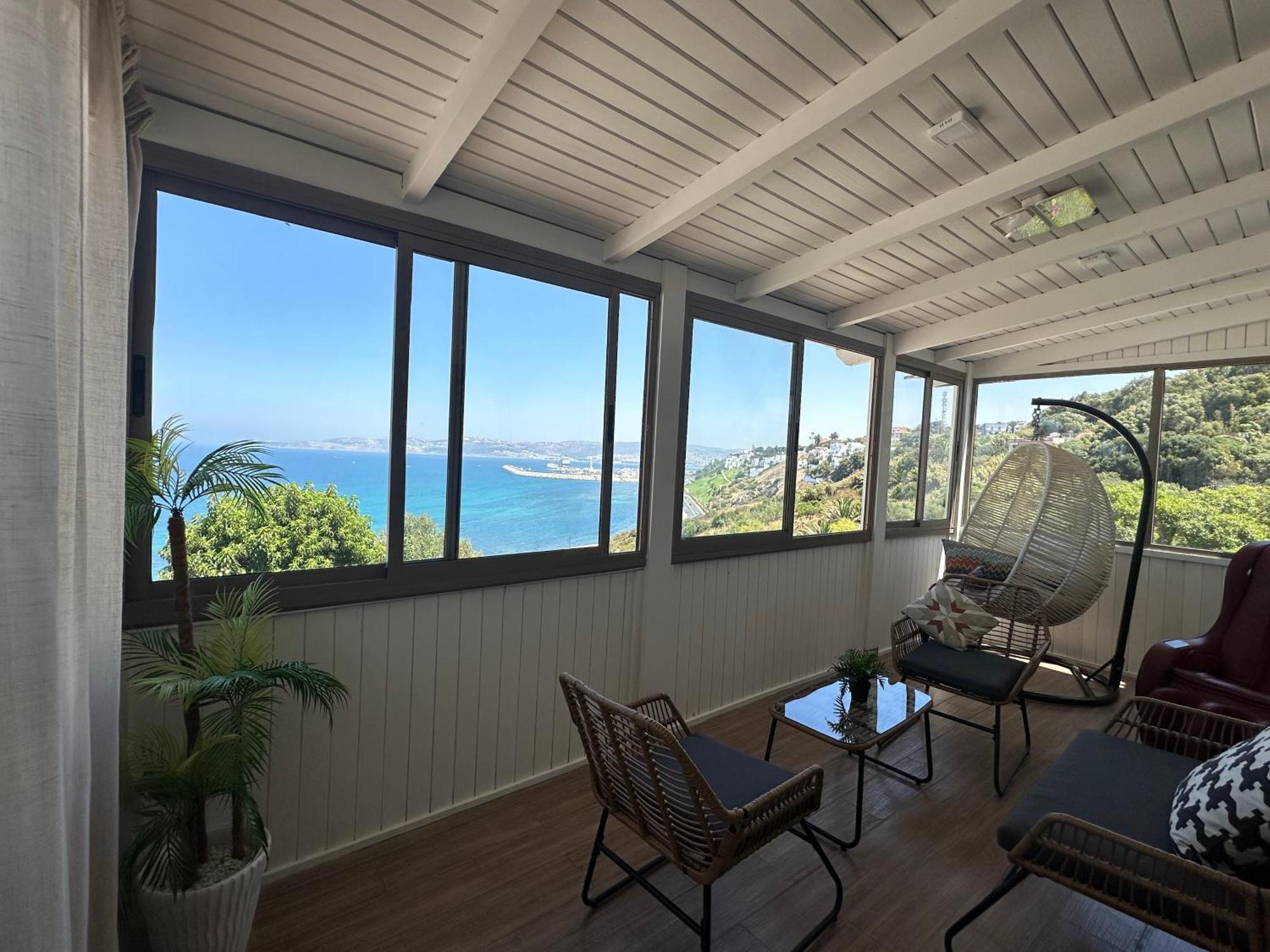 Moyra Hill Apartment